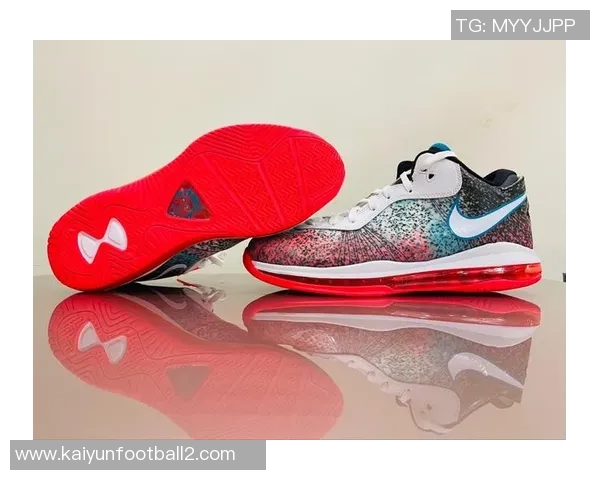 迈克米勒致敬两连冠将爱车改装为詹姆斯迈阿密配色球鞋主题款式 迈克米勒致敬两连冠将爱车改装为詹姆斯迈阿密配色球鞋主题款式