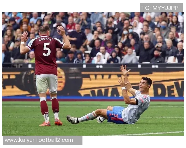 林加德绝杀时刻错失良机仰天长叹抱头难以置信的瞬间