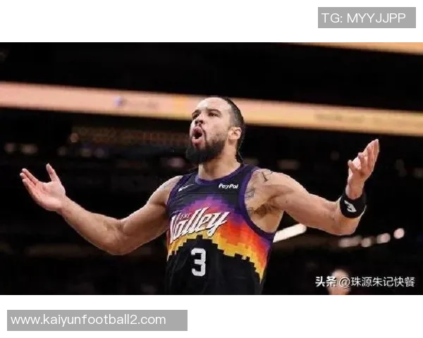 狄龙上半场表现抢眼15投8中砍下18分助球队奋战老东家